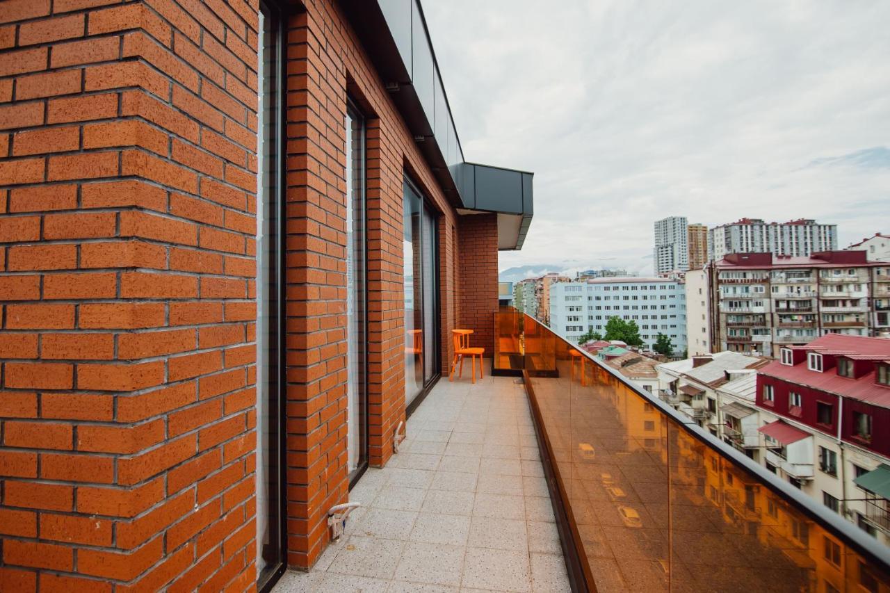 Graphic Hotel Batumi Exterior foto